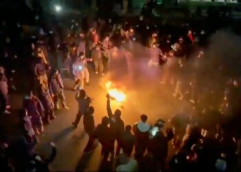 Irán atacará blancos militares y navales de EEUU en caso de agresión