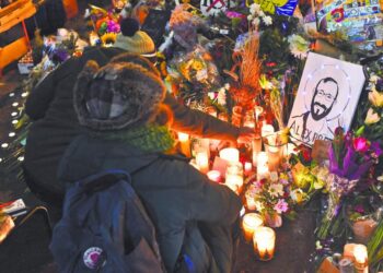 Trump, “muy triste” por asesinato de Pretti