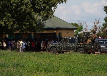 Un ataque de individuos armados en dos comunidades de Nigeria deja al menos 175 muertos