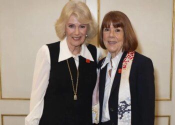 La reina Camilla recibe a Gisèle Pelicot y se muestra "conmocionada" por su calvario