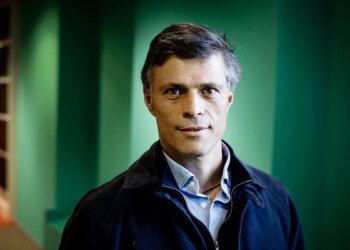 Leopoldo López, líder opositor venezolano: "El chavismo no quiere perder el control de la represión"