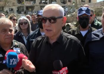 Irán y Hizbulá logran desafiar al escudo defensivo israelí: "Es innegable que el sistema falló el sábado en Arad y Dimona"