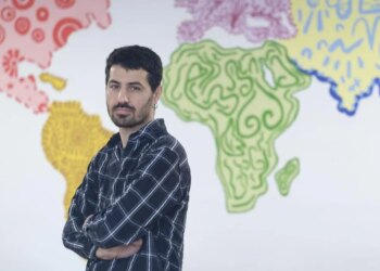 Ramtin Zigorat, activista gay iraní: "Me obligaban a ver ejecuciones para que supiera cómo iba a ser la mía"