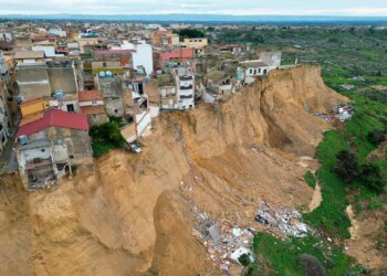 Un terremoto de magnitud 4.5 sacude la isla de Sicilia y obliga a cerrar las escuelas