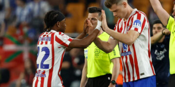 Lookman y Sorloth, lesionados