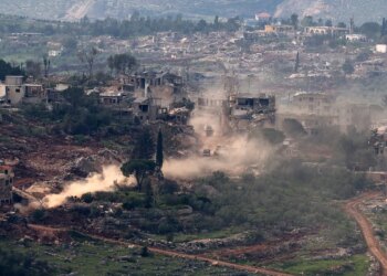 Netanyahu ordena "atacar con fuerza objetivos de Hizbulá en Líbano" mientras las dos partes se acusan de violar el alto el fuego