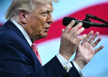 Trump presume que Estados Unidos le "prohibió" a Israel bombardear el Líbano