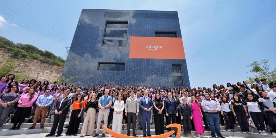Inauguran oficinas del AWS Think Big Space de Amazon en Bloque