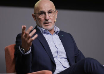De la Fuente: "Al Mundial van a ir tres porteros, no cuatro"
