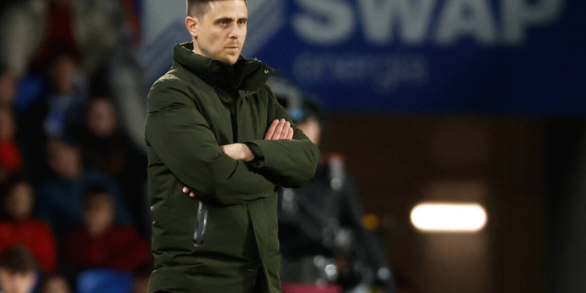 Alessio Lisci deja de ser entrenador de Osasuna