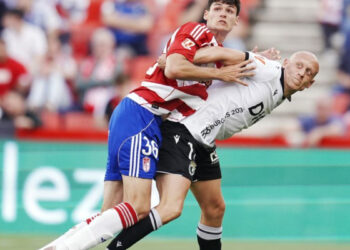 El Burgos se engancha a la lucha por los 'playoffs'
