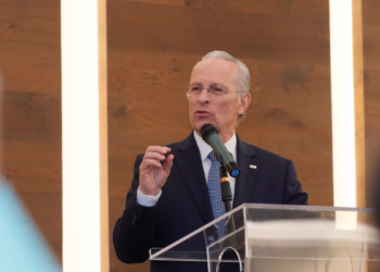 CCE y SRE van por mercados más diversificados