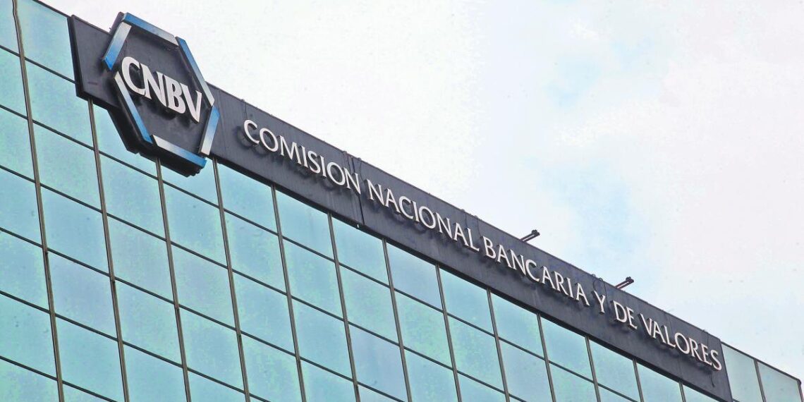 CNBV ha alertado de peligros por corrupción política y lavado de dinero