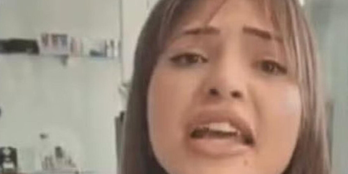 Una joven apuñala a su peluquero por un corte de flequillo que no le gustó