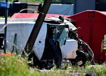 Accidente mortal entre un microbús escolar y un tren en Bélgica