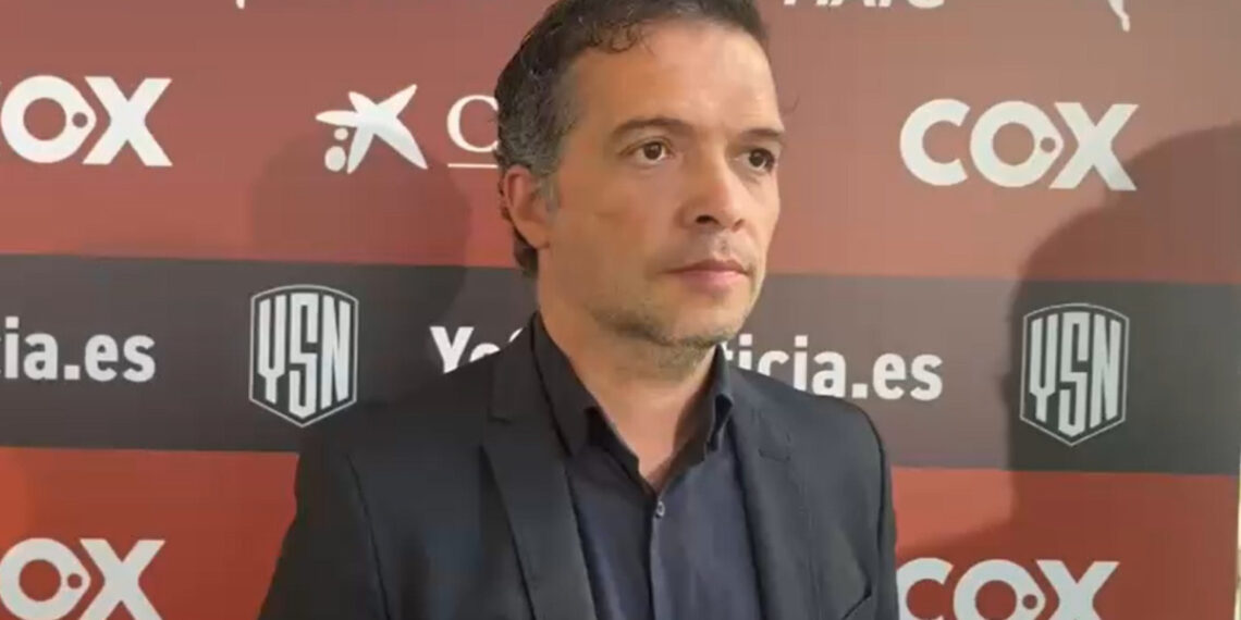 Luís Castro: “Sé la situación financiera del Levante y no voy a pedir jugadores para hipotecar el futuro del club”