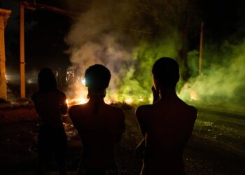 Colapso eléctrico en el oriente de Cuba: "La situación del sistema es tensa en los últimos días"