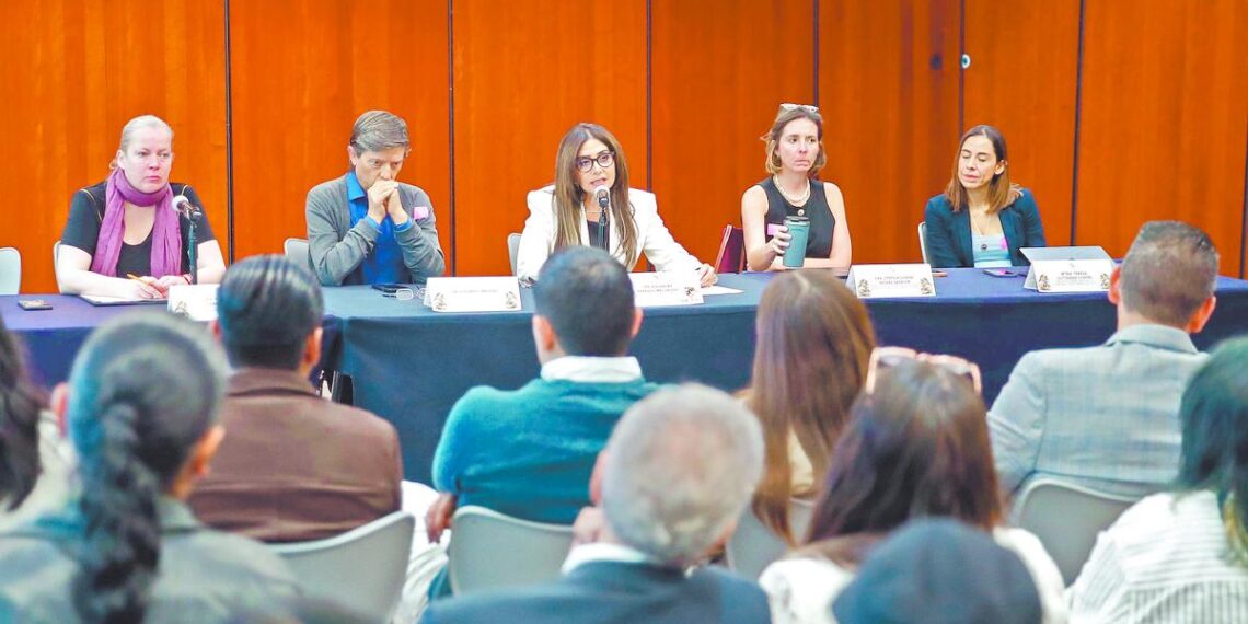 Cuestionan poca inversión en educación pública
