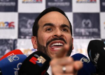 De la Espriella promete fuego contra narcolanchas