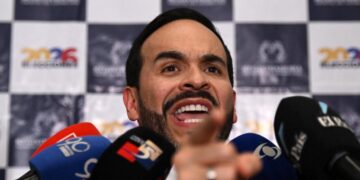 De la Espriella promete fuego contra narcolanchas