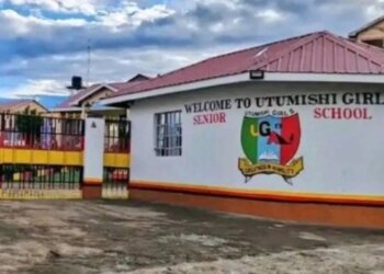 Al menos 16 niñas muertas y 74 heridas al incendiarse un internado de una escuela en Kenia