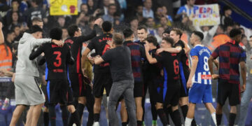 El Barça sigue de fiesta: hoy se cumple un año de la primera Liga de Flick