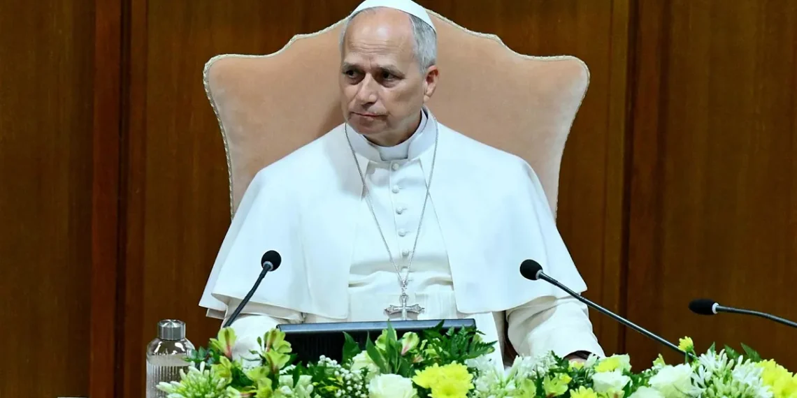 El Papa León XIV asegura que la IA debe ser "desarmada": "Cambia cómo se libra la guerra"