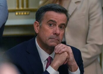 El director de la CIA aterriza por sorpresa en La Habana en medio de protestas y la grave crisis energética