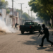 Chocan criminales en Michoacán; reportan bloqueos y quemas