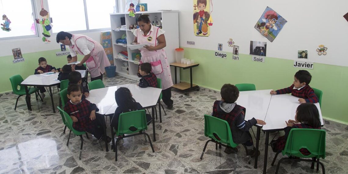 Refuerzan atención infantil en casas hogar