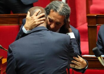La Asamblea de Francia vota a favor de la derogación del 'Código Negro' de la esclavitud al cabo de 178 años