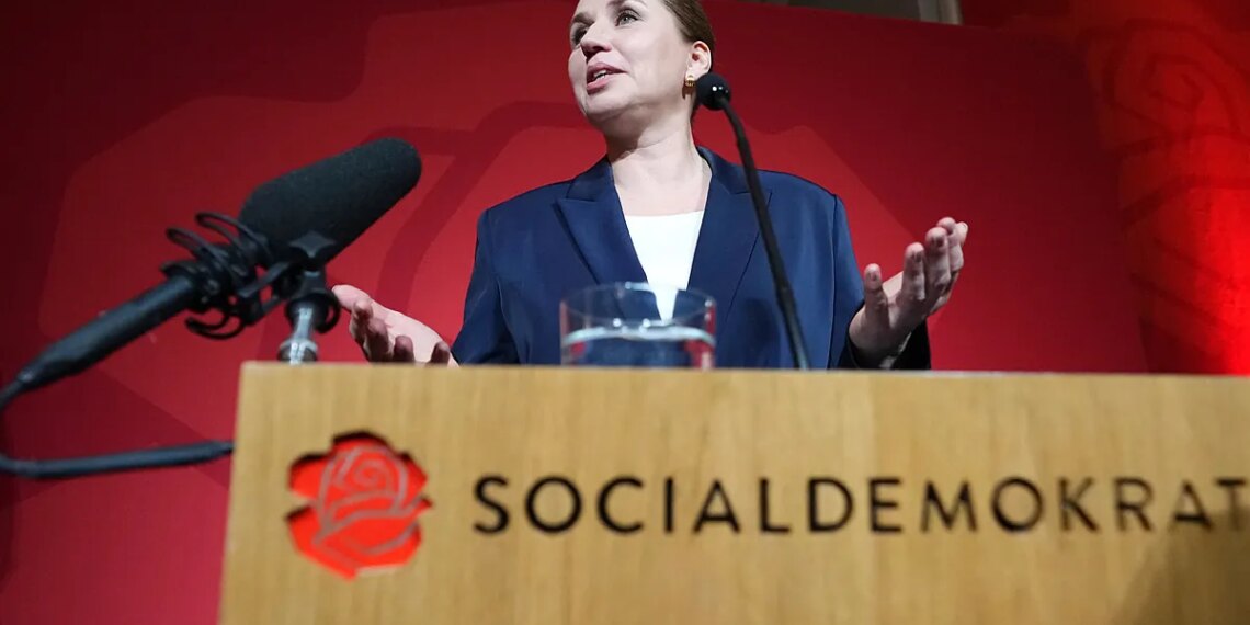 La primera ministra Frederiksen escandaliza a Dinamarca mientras sigue sin Gobierno: "Prefiero que los niños fumen a que estén en redes"