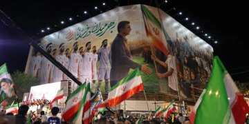 Fútbol en Irán, otro campo de batalla