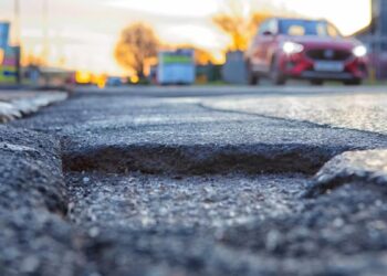 Baches en calles y avenidas, la principal problemática en las urbes mexicanas