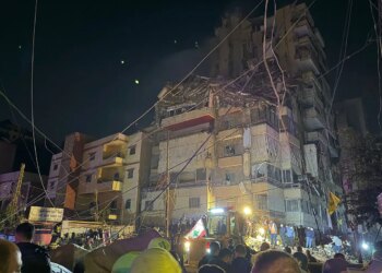 Israel bombardea los suburbios de Beirut por primera vez desde que entrara en vigor el alto el fuego