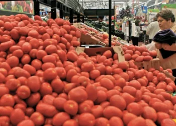 Jitomate sube hasta 180% en México