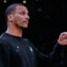 Joe Mazzulla, de los Boston Celtics, elegido entrenador del año en la NBA