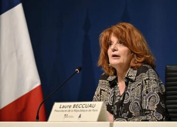 La Justicia investiga más de cien centros escolares de París por violencia contra niños