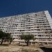 Una madre se lanza al vacío desde un piso 13 en Francia abrazada a tres de sus hijos