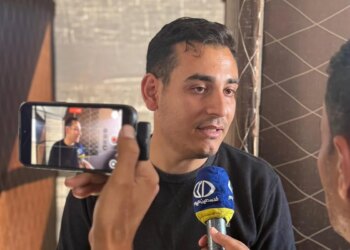 Ezzideen Shehab, el médico gazatí que atiende en la devastada Franja y que ha perdido a 42 familiares