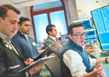 Wall Street opera mixto; Nvidia y Tesla suben con fuerza ante visita de Musk y Huang a China