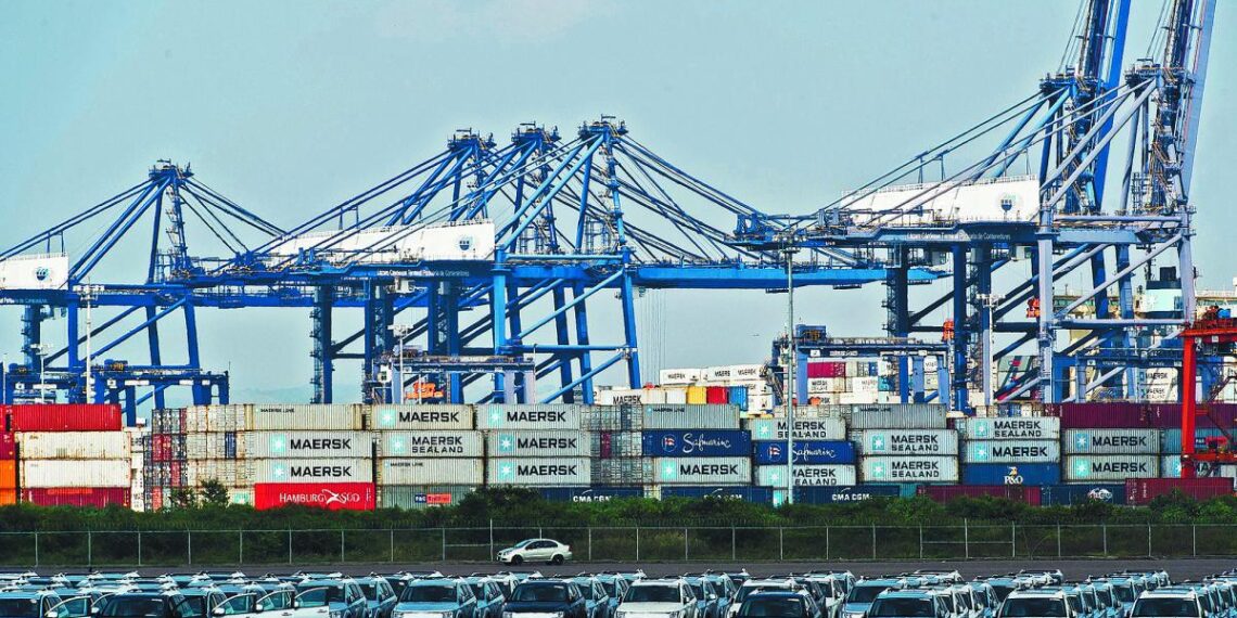 México diversifica sus exportaciones automotrices al mundo