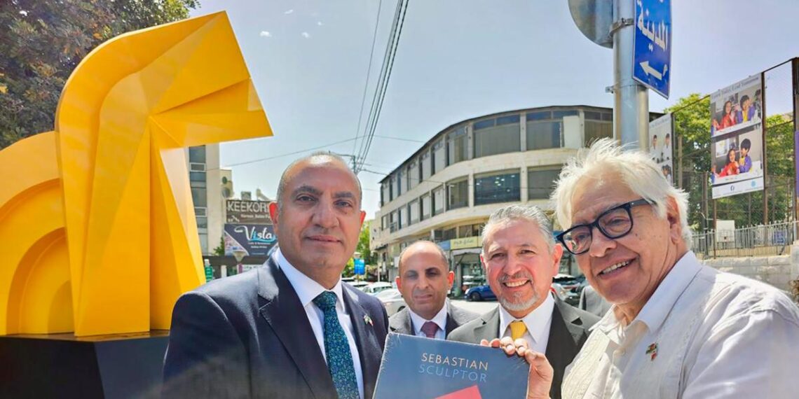 México y Jordania estrechan lazos a través del arte: develan réplica de "El Caballito" en Amán