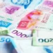 Peso retrocede por conflicto entre Irán - EU