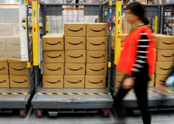 Nissan venderá refacciones en Amazon