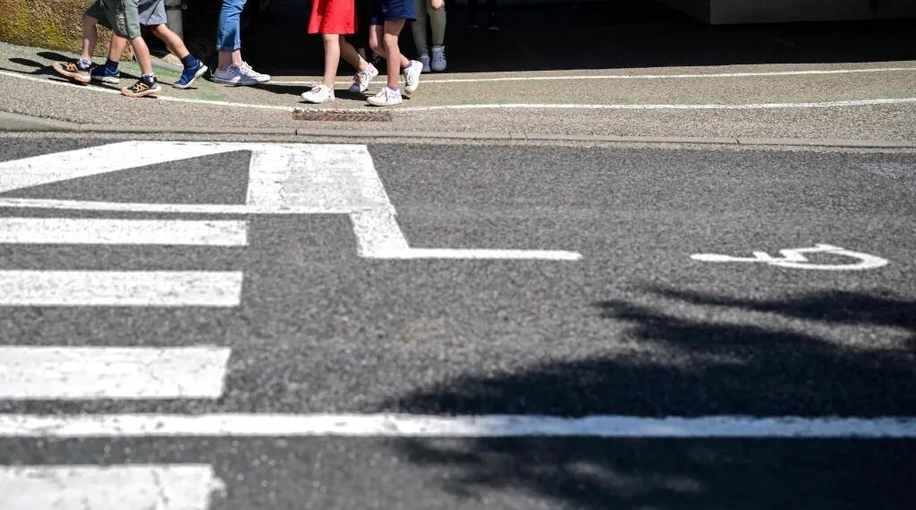 Un padre de familia, acusado de violar a 34 niños de entre 3 y 9 años que iban a su casa a jugar con sus hijos
