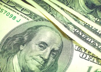 Peso mexicano se deprecia frente al dólar en un mercado atento a visita de Trump a Xi Jinping