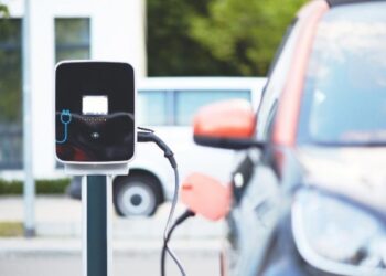 Buscan que autos eléctricos representen 50% del mercado