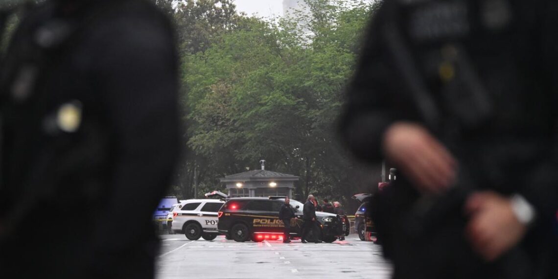 Amplia presencia policial alrededor de la Casa Blanca tras reportes de disparos