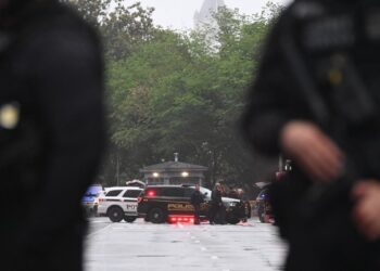 Amplia presencia policial alrededor de la Casa Blanca tras reportes de disparos